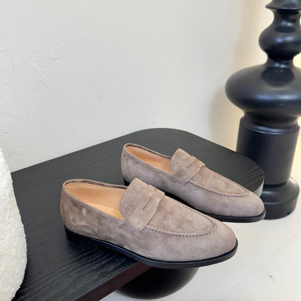 CLASSIC LOAFERS IN LIGHT TAUPE SUEDUE