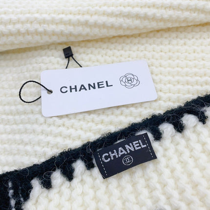 KNIT SCARF 200 CM IN WHITE CASHMERE WITH BLACK LOGO 383911