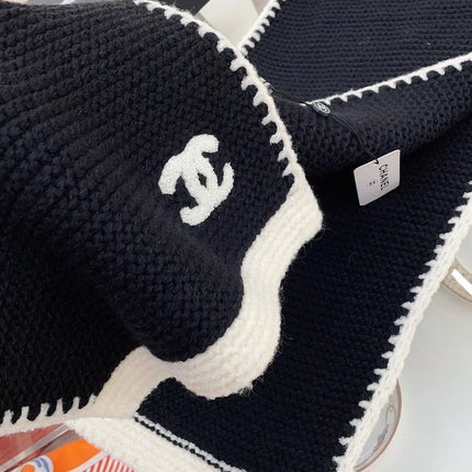 KNIT SCARF 200 CM IN BLACK CASHMERE WITH WHITE LOGO 383910