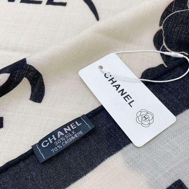 SQUARE SCARF 140 CM IN BLACK MIX WHITE CASHMERE AND SILK 389993