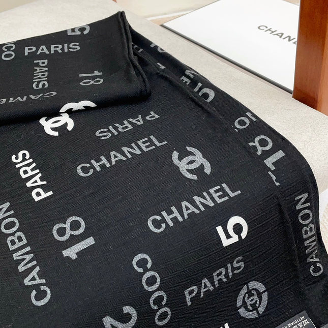 SQUARE SCARF 140 CM IN BLACK MONOGRAM CASHMERE 401159