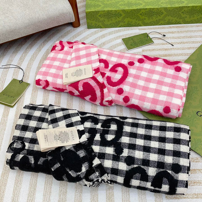 SCARF 220 CM IN BRIGHT PINK MIX WHITE WOOL 401164