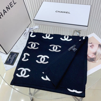 SCARF 190 CM IN NAVY BLUE CASHMERE WITH SILVER LOGO 401171