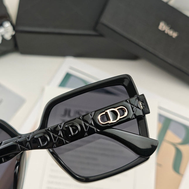 MONTAIGNE SUNGLASS 53032 IN ACETATE