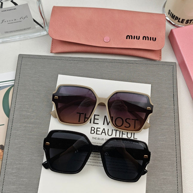 RUNWAY SQUARE SUNGLASSES 51130 IN ACETATE