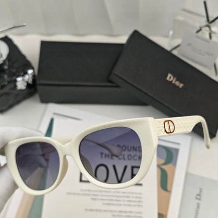 MONTAIGNE SUNGLASS 55119 IN ACETATE