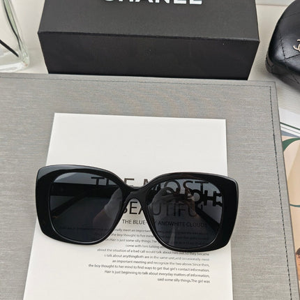 SQUARE SUNGLASSES 55133 IN ACETATE METAL FRAME