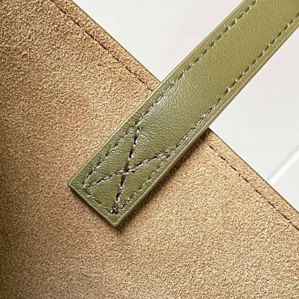 LOEWE 25S PUZZLE FOLD BAG 31 IN OLIVE GREEN AND DARK BLUE SHINY CALFSKIN