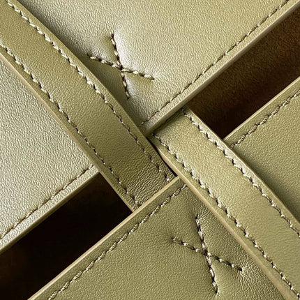 LOEWE 25S PUZZLE FOLD BAG 31 IN OLIVE GREEN AND DARK BLUE SHINY CALFSKIN