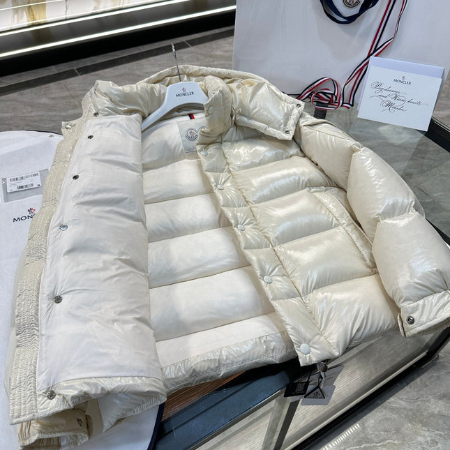 MONCLER 25S JACKET IN WHITE 026