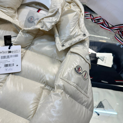 MONCLER 25S JACKET IN WHITE 026