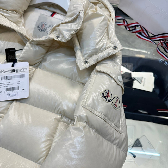 MONCLER 25S JACKET IN WHITE 026