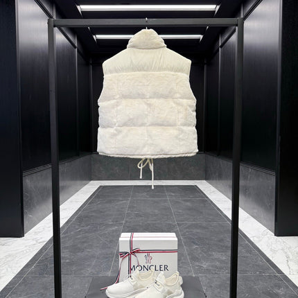 MONCLER 25S DOWN PUFFER VEST IN WHITE 013