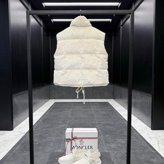 MONCLER 25S DOWN PUFFER VEST IN WHITE 013