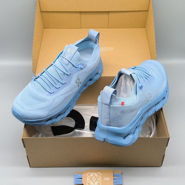 CLOUDTILT SNEAKER IN BABY BLUE RECYCLED POLYESTER