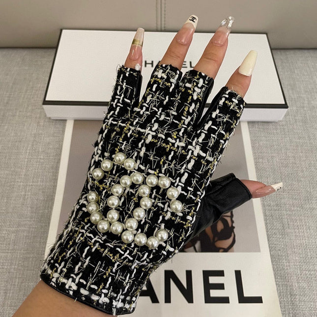 FINGERLESS GLOVES IN BLACK MIX WHITE WOOL TWEED 463847