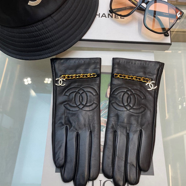 GLOVES IN BLACK LAMBSKIN GOLD HARDWARE 463837