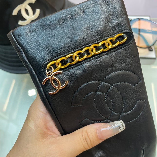 GLOVES IN BLACK LAMBSKIN GOLD HARDWARE 463837