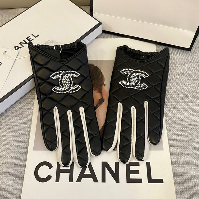 CC GLOVES IN BLACK MIX WHITE SHEEPSKIN 463850
