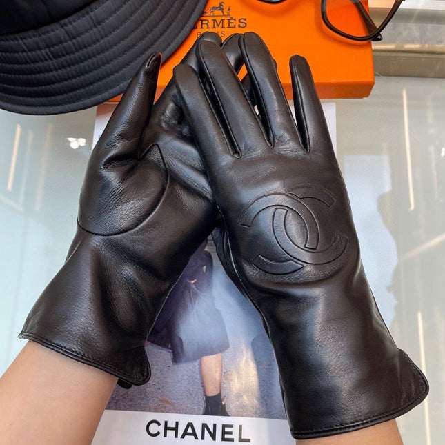 GLOVES IN BLACK LAMBSKIN 463840