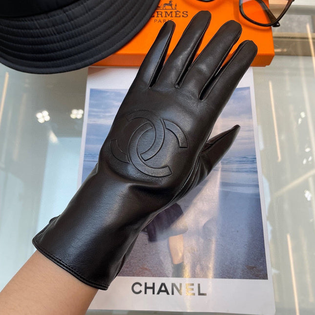 GLOVES IN BLACK LAMBSKIN 463840