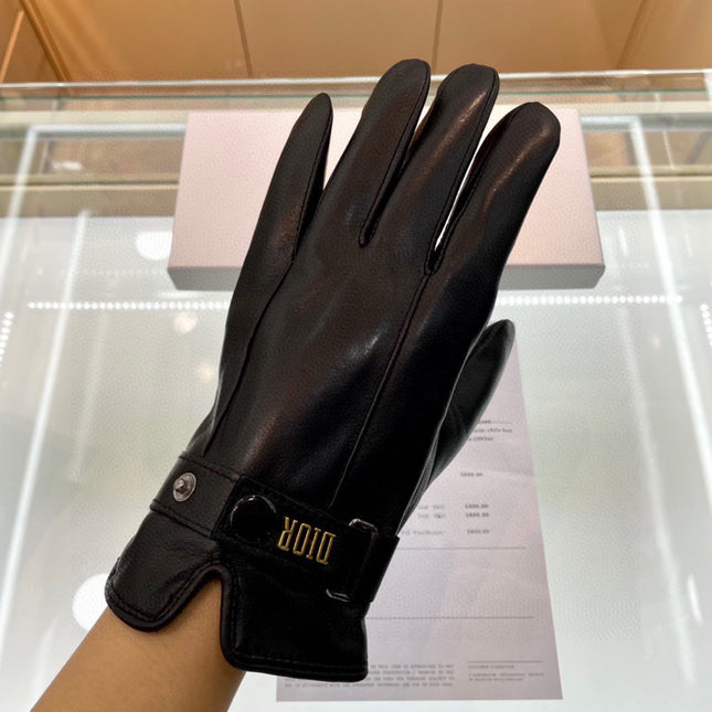 GLOVES IN BLACK LAMBSKIN AND WOOL LINING 465059