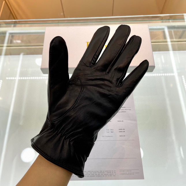 GLOVES IN BLACK LAMBSKIN AND WOOL LINING 465059