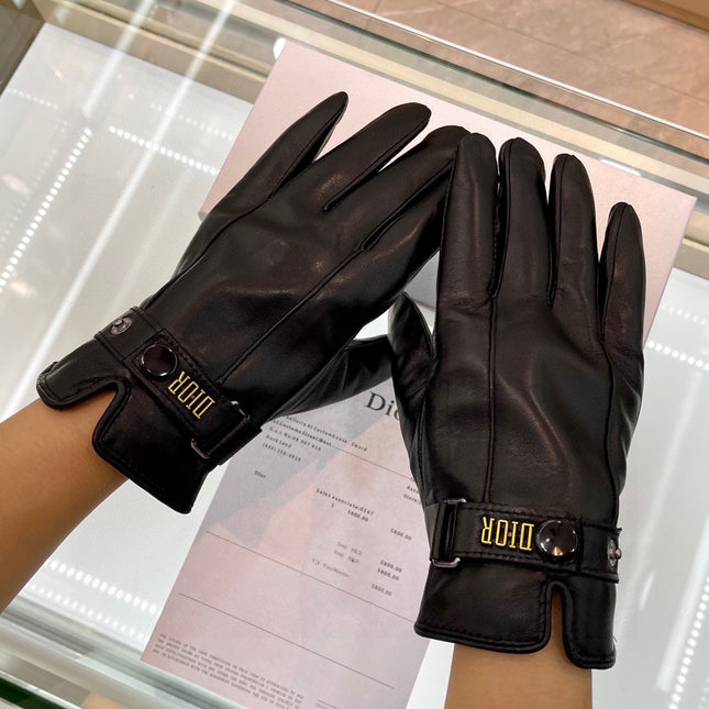 GLOVES IN BLACK LAMBSKIN AND WOOL LINING 465059