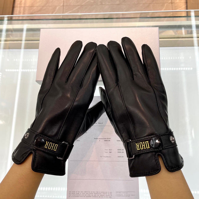 GLOVES IN BLACK LAMBSKIN AND WOOL LINING 465059