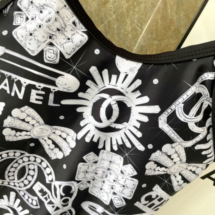 CC BIKINI SWIMSUIT SET IN BLACK AND WHITE CHARM PRINTED 581300