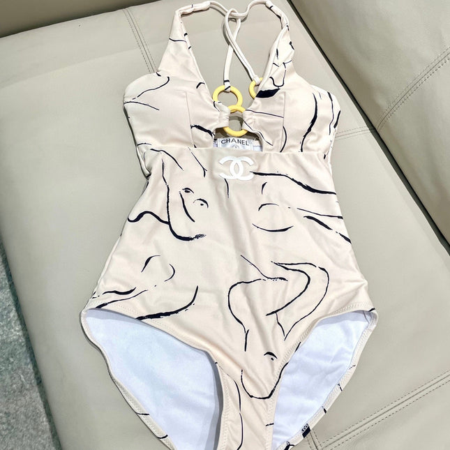 CC BIKINI SWIMSUIT SET IN CREAMY WHITE MIXED WITH CURVED BLACK DETAIL 608919