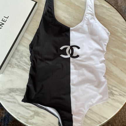 CC BIKINI SWIMSUIT SET IN BLACK AND WHITE 613718
