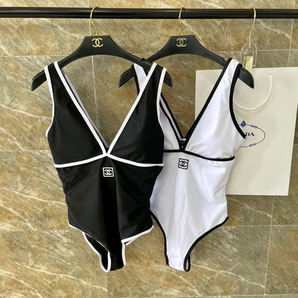 CC BIKINI SWIMSUIT SET IN BLACK AND WHITE TRIM 613725
