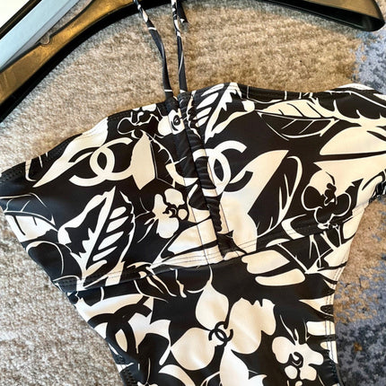 CC BIKINI SWIMSUIT SET IN BLACK AND WHITE FLORAL PRINTED 622171