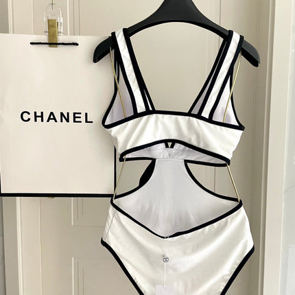 CC BIKINI SWIMSUIT SET IN WHITE AND BOW BLACK 622186