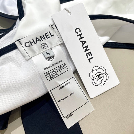 CC BIKINI SWIMSUIT SET IN WHITE AND BOW BLACK 622186