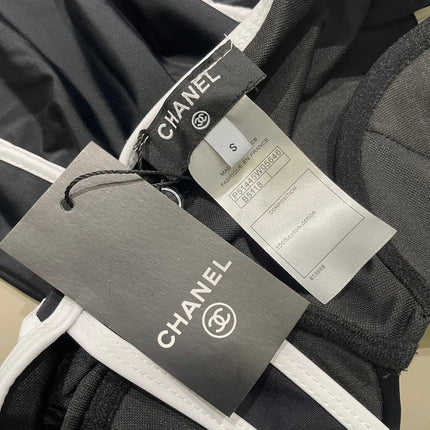 SWIMSUIT BODYSUIT IN BLACK AND WHITE STRIPED 627831