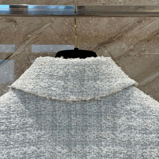 CHANEL 25S TWEED COAT 320