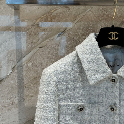 CHANEL 25S TWEED COAT 320