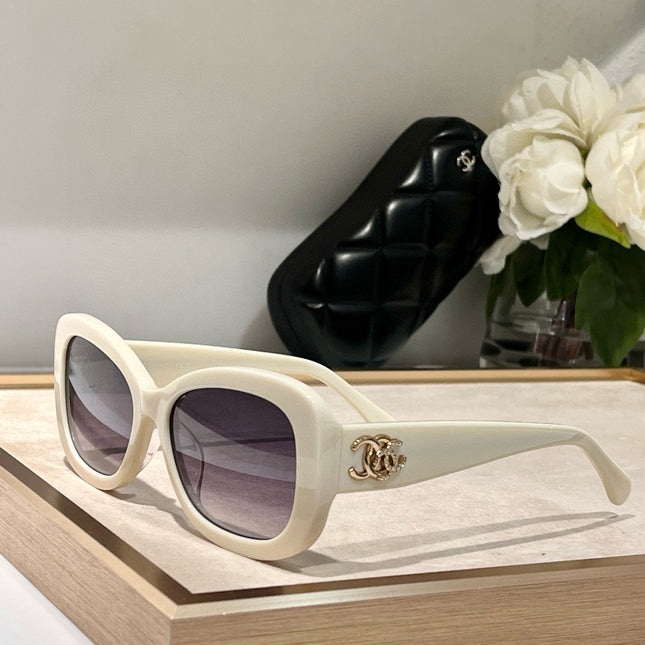 SQUARE SUNGLASSES CH5468B IN ACETATE EMBOSSED DIAMOND