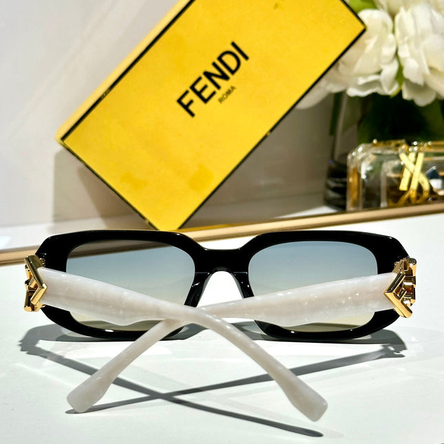 ROMA RECTANGULAR FRAME SUNGLASSES FE40151U IN ACETATE