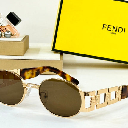 FIRST CRYSTAL OVAL FRAME SUNGLASSES 7076 IN METAL