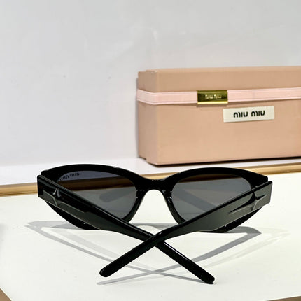 CAT EYE SUNGLASSES SMU52WS IN ACETATE