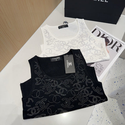 SLEEVELESS TOP 643223 IN BLACK COTTON EMBOSSED LOGO