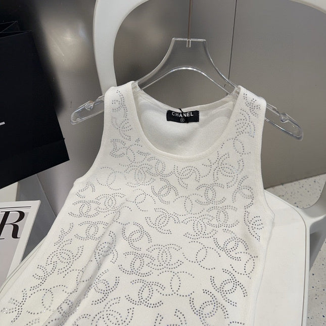 SLEEVELESS TOP 643224 IN WHITE COTTON EMBOSSED LOGO