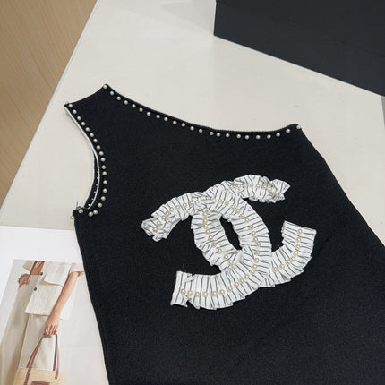 ONE SHOULDER TOP 622139 IN BLACK COTTON EMBOSSED PEARL TRIM