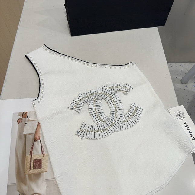 ONE SHOULDER TOP 622140 IN WHITE COTTON EMBOSSED PEARL TRIM