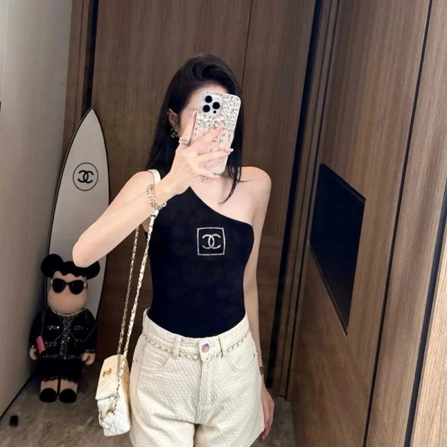 ONE SHOULDER TOP 624509 IN BLACK COTTON MULTICOLOR LOGO