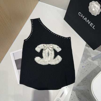 ONE SHOULDER TOP 643219 IN BLACK COTTON EMBOSSED PEARL