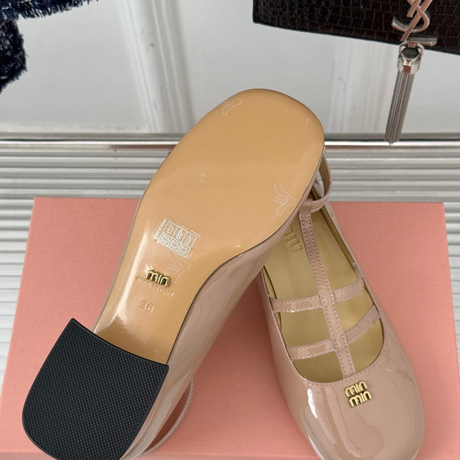 BALLET PUMPS WITH STRAP IN BEIGE GLOSSY LAMBSKIN